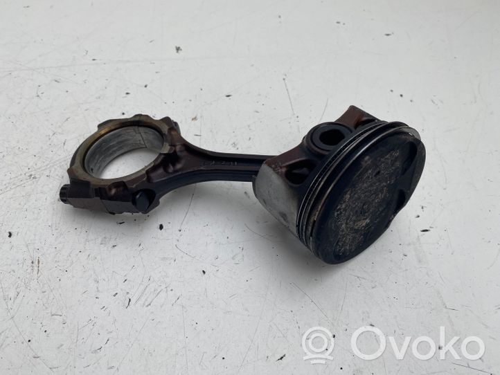 Toyota Picnic Piston with connecting rod 8430