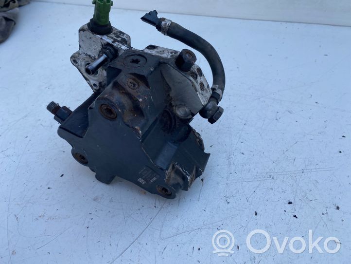 Volvo V70 Polttoaineen ruiskutuksen suurpainepumppu 30756125