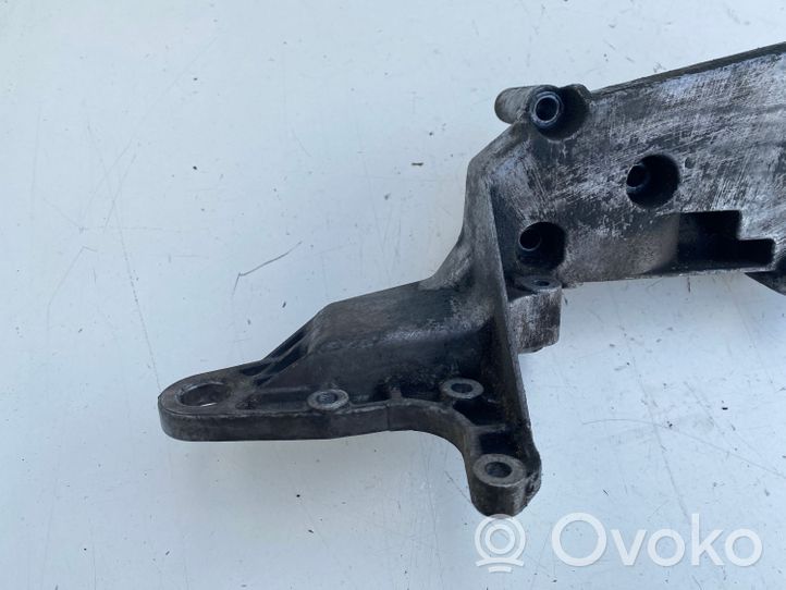 Volvo XC70 Support de générateur / alternateur 9497106