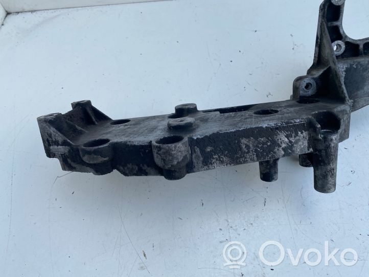 Volvo XC70 Support de générateur / alternateur 9497106