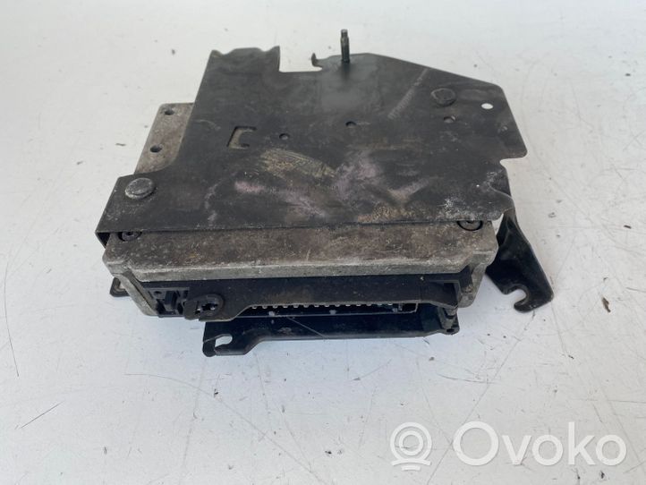 Peugeot 806 Calculateur moteur ECU 0281001442