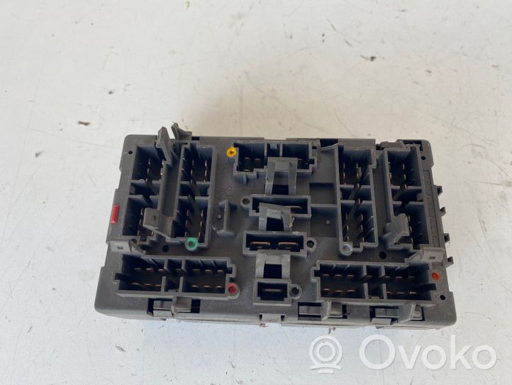 Peugeot 806 Sulakemoduuli 5970109547