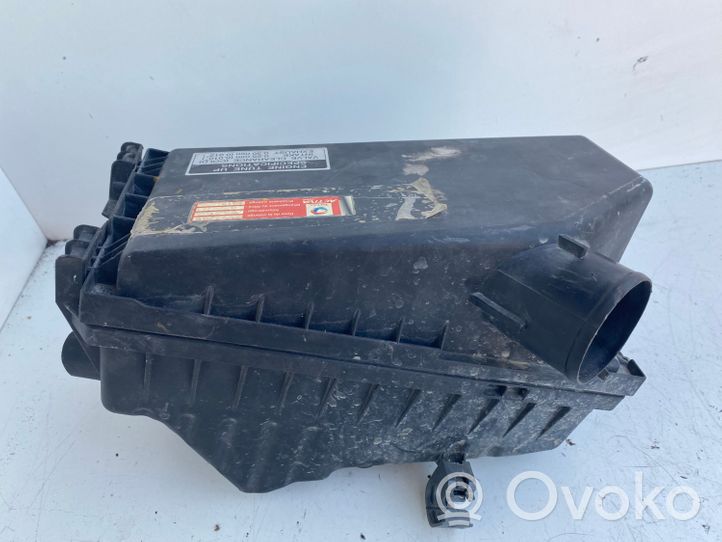 Toyota Avensis T220 Air filter box 