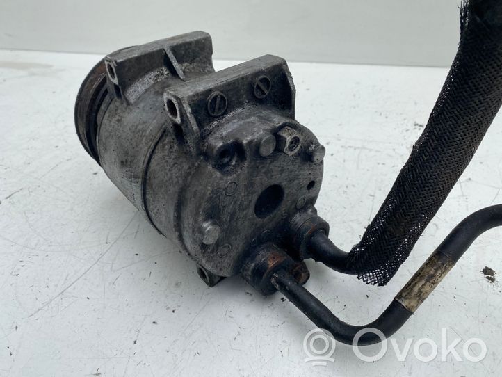 Volvo XC90 Ilmastointilaitteen kompressorin pumppu (A/C) 