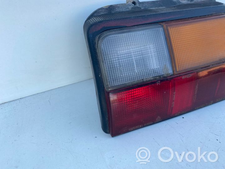 Toyota Corolla E80 Lampa tylna 12207