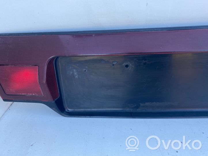 Toyota Corolla E90 Barra luminosa targa del portellone del bagagliaio 7681112200