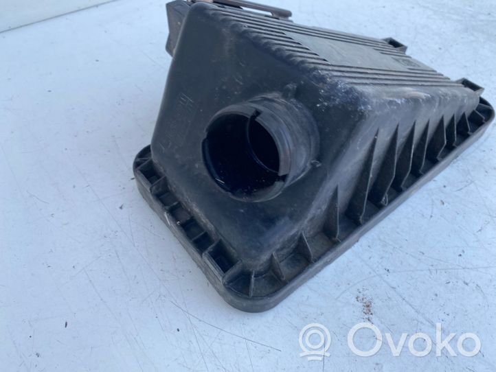 Toyota Carina T170 Couvercle du boîtier de filtre à air 1770564120