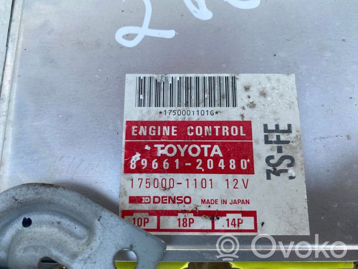 Toyota Carina T170 Calculateur moteur ECU 8966120480