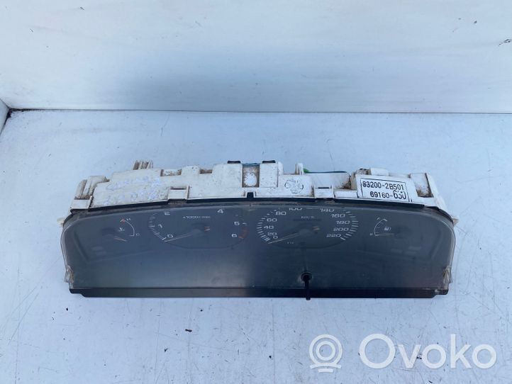 Toyota Carina T170 Compteur de vitesse tableau de bord 832002B501