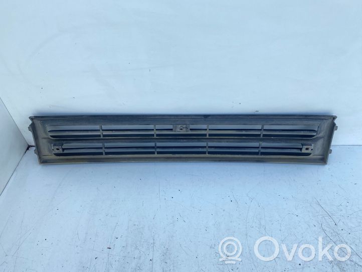 Isuzu Midi Griglia superiore del radiatore paraurti anteriore 8612345