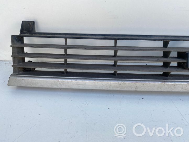 Toyota Corolla E80 Maskownica / Grill / Atrapa górna chłodnicy 5310112600