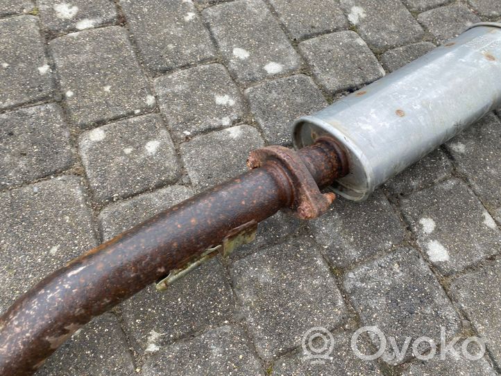 Toyota Avensis T220 Muffler/silencer 10B03