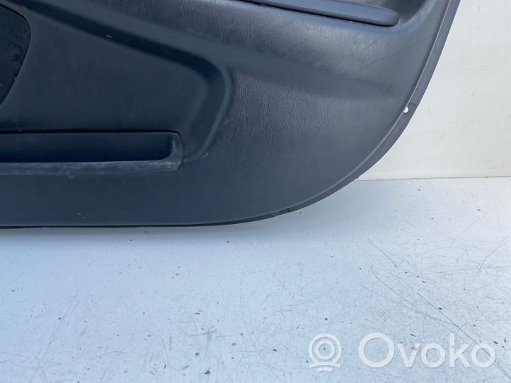 Toyota Avensis T220 Rivestimento del pannello della portiera anteriore 