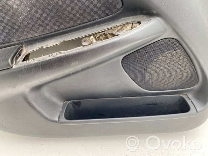 Toyota Avensis T220 Rivestimento del pannello della portiera anteriore 