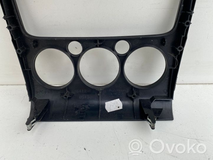 Toyota Avensis T220 Rivestimento pannello centrale del cruscotto 5541205130