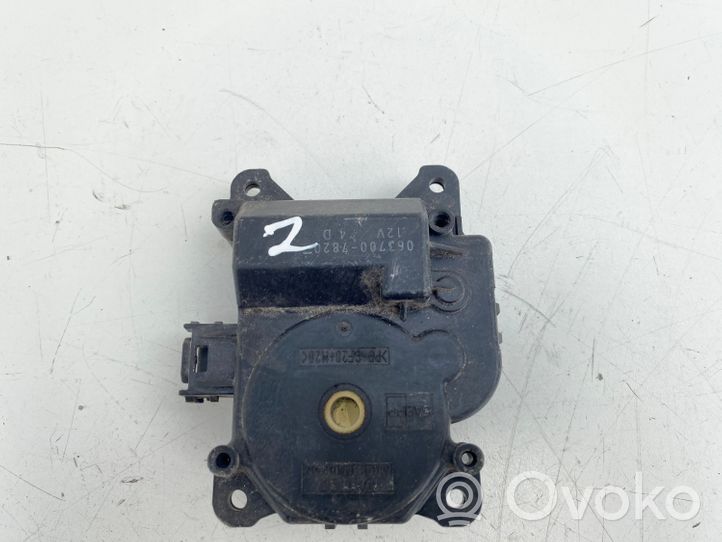 Toyota Avensis T220 Moteur / actionneur de volet de climatisation 0637007820