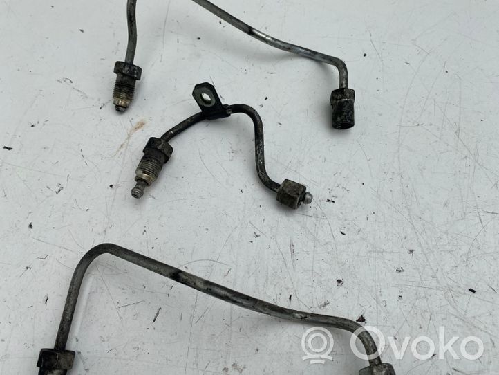 Toyota Avensis T220 Tuyau d'alimentation d'injecteur de carburant 