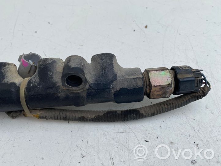 Toyota Avensis T220 Tuyau de conduite principale de carburant 8945812010