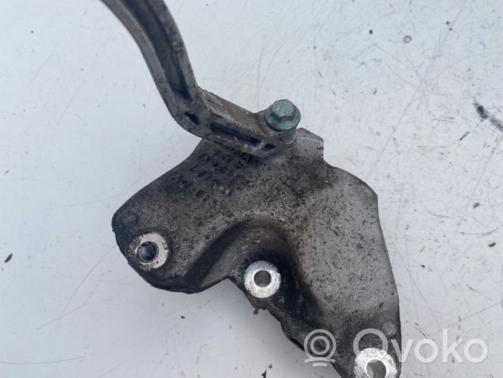 Volkswagen Golf V Supporto di montaggio scatola del cambio 1K0199117