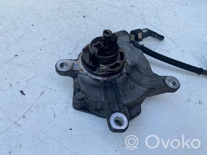 Toyota Avensis T250 Pompe à vide 