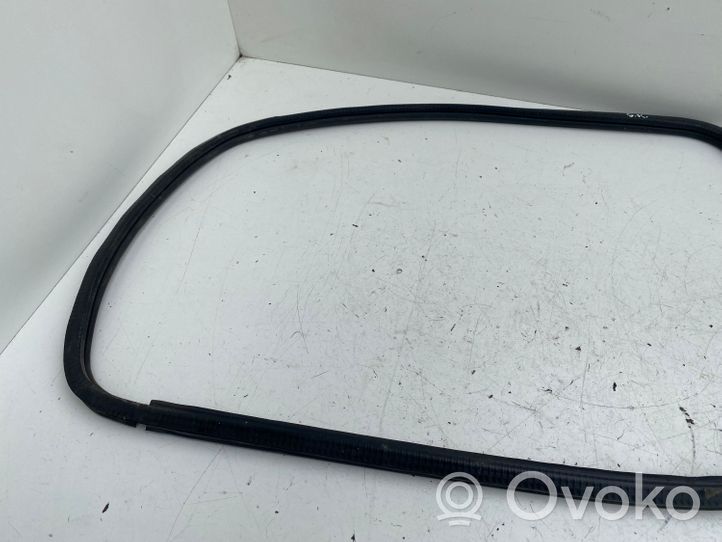 Toyota Previa (XR30, XR40) II Gummidichtung Fenster Scheibe Tür hinten 