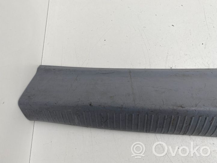 Toyota Previa (XR30, XR40) II Trunk/boot sill cover protection 6793528040