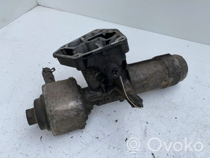 Volkswagen PASSAT B5.5 Supporto di montaggio del filtro dell’olio 038115389B