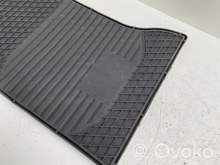 Mercedes-Benz A W176 Tapis de sol avant A1766802600