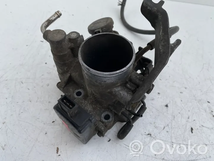 Toyota Corolla E90 Clapet d'étranglement 8945232020