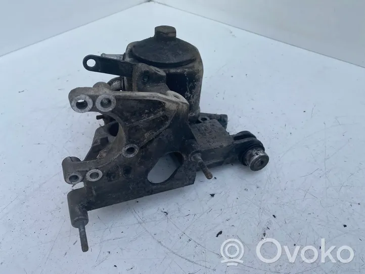 Audi A6 Allroad C5 Power steering pump mounting bracket 059145169