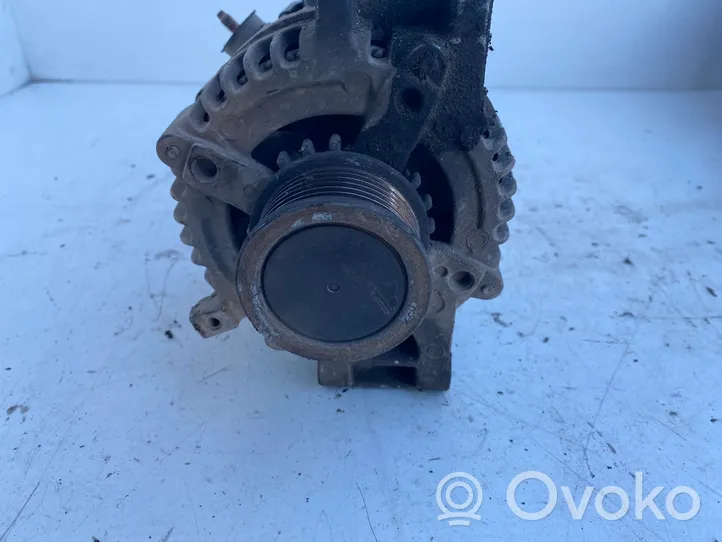 Toyota Avensis T250 Generatore/alternatore 