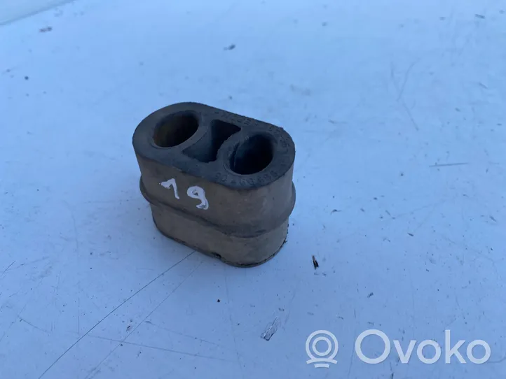 Opel Astra G Support / crochet de silencieux d'échappement 90466668