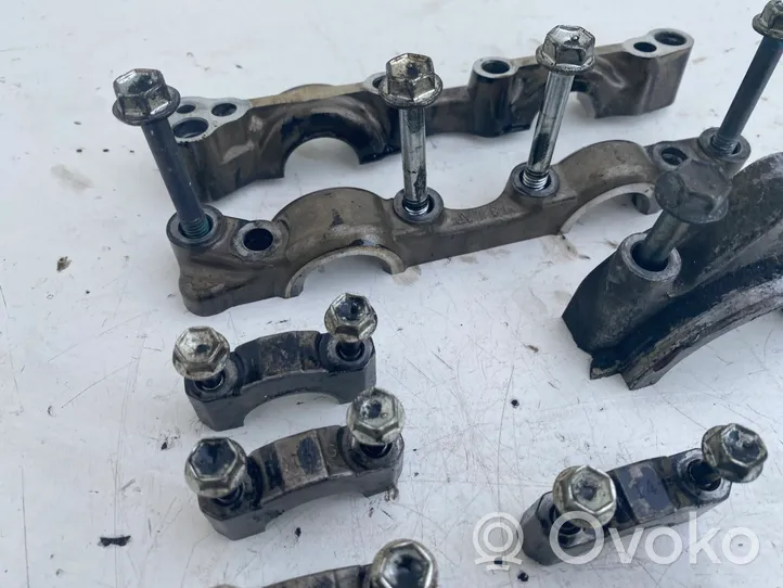 Toyota Avensis T250 Supporto dell’albero a camme 