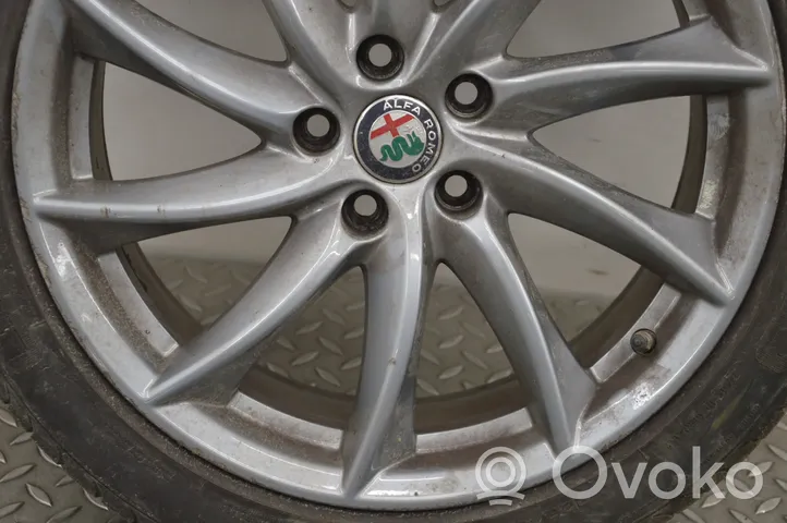 Alfa Romeo Giulia R18-alumiinivanne 156107524