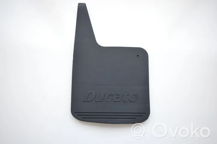 Fiat Ducato Takaroiskeläppä 50900792