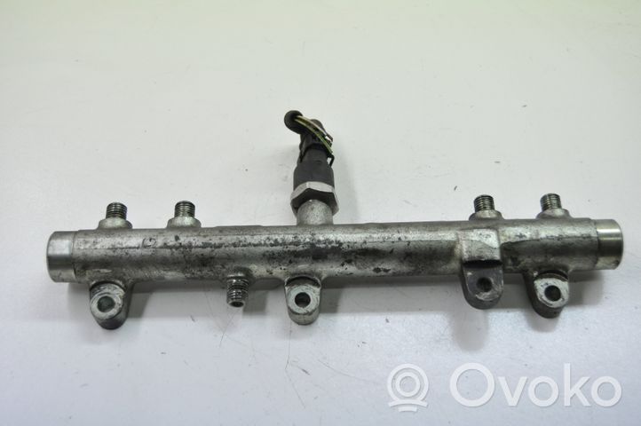 Iveco Daily 3rd gen Kraftstoffverteiler Einspritzleiste Verteilerrohr 0445224009