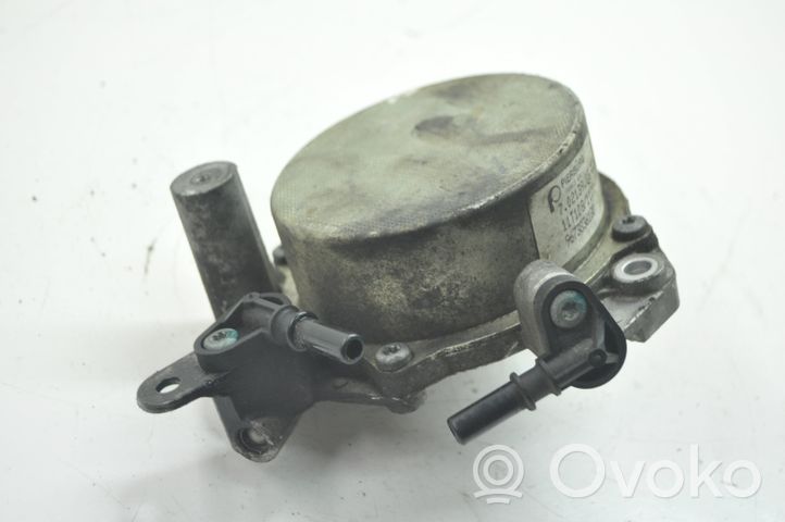 Ford Kuga I Pompe à vide 9673836180