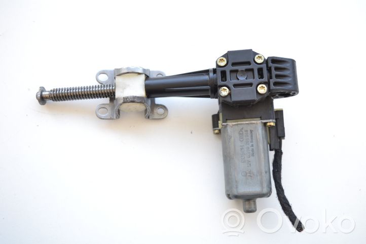 Mercedes-Benz SL R230 Motorino di regolazione del sedile 0390201946