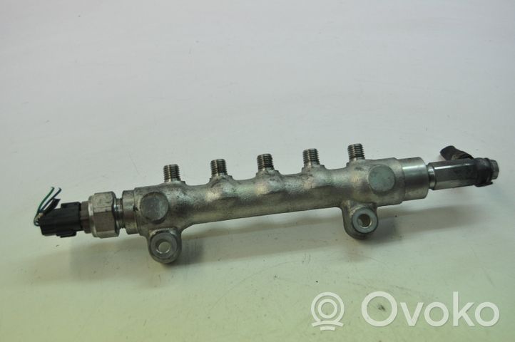 Subaru Impreza II Listwa wtryskowa 613109K18