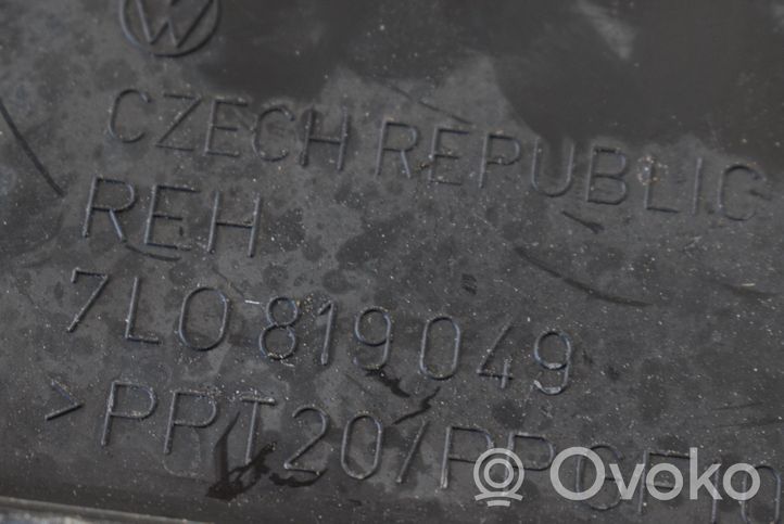 Audi Q7 4M Prowadnica powietrza intercoolera 7L0819049