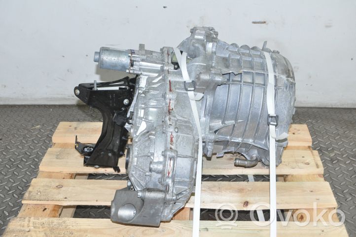 BMW i8 Engine 7636170