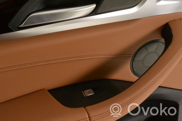 BMW X3 G01 Boczki / Poszycie drzwi tylnych 7410263