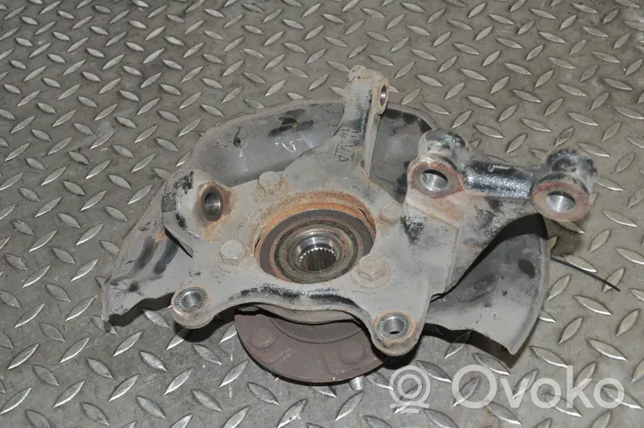 Toyota Auris E180 Front wheel hub 