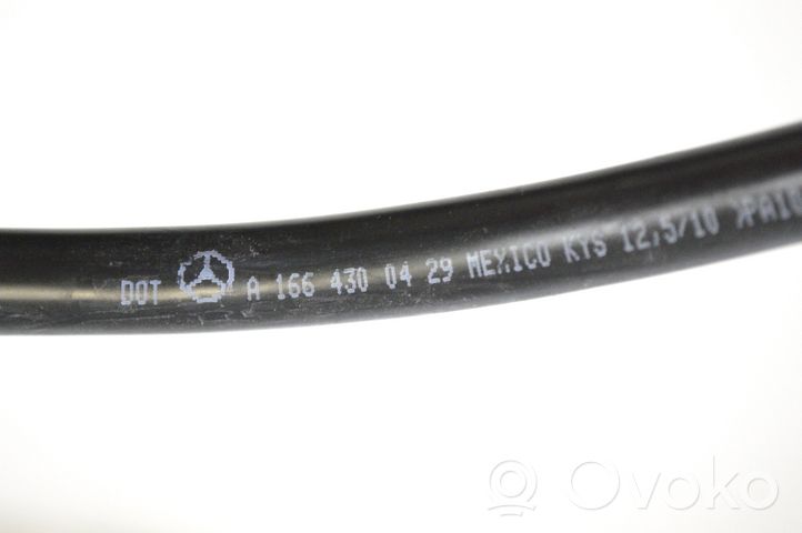 Mercedes-Benz GLE (W166 - C292) Vacuum line/pipe/hose A1664300429