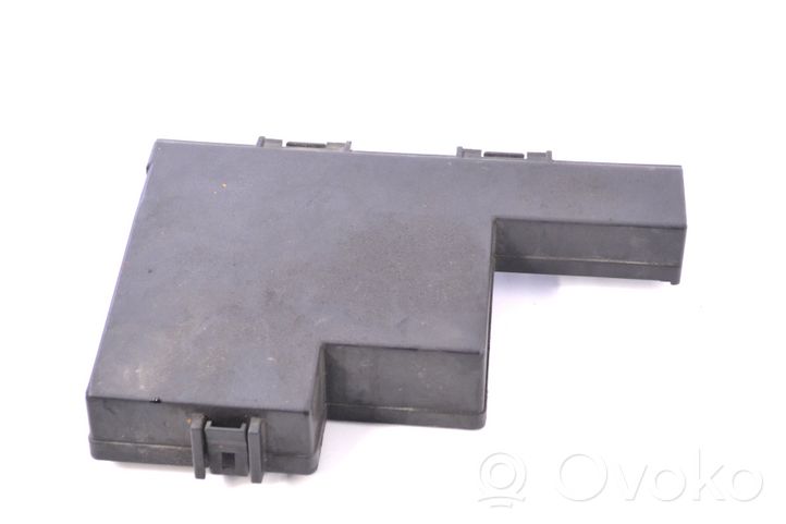 Jaguar S-Type Tapa de caja de fusibles 2R8T14A075CC