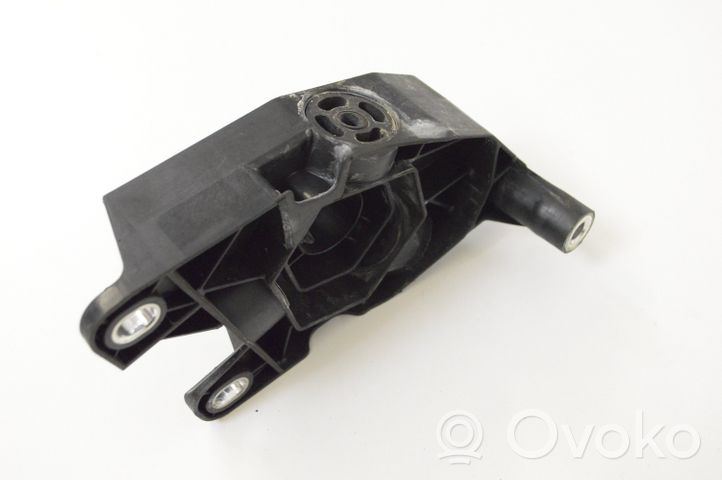 Mercedes-Benz S W222 Supporto pompa ABS A2224311740
