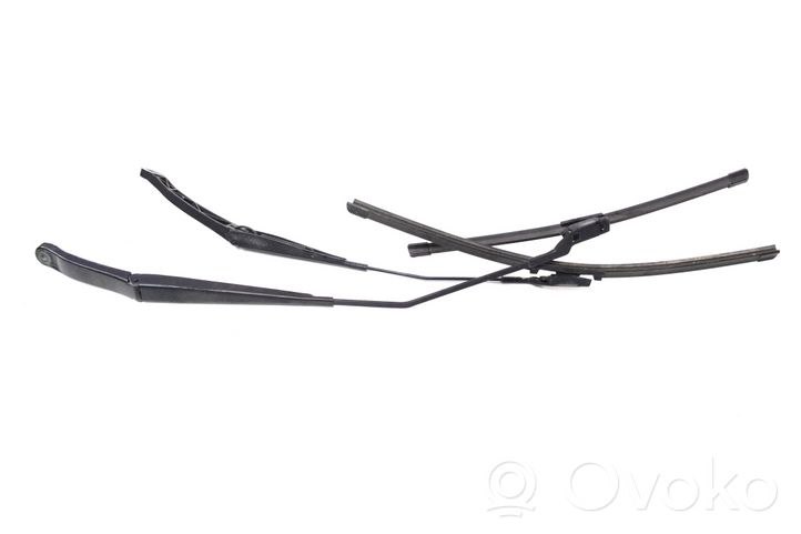 Alfa Romeo Giulietta Windshield/front glass wiper blade 50509403