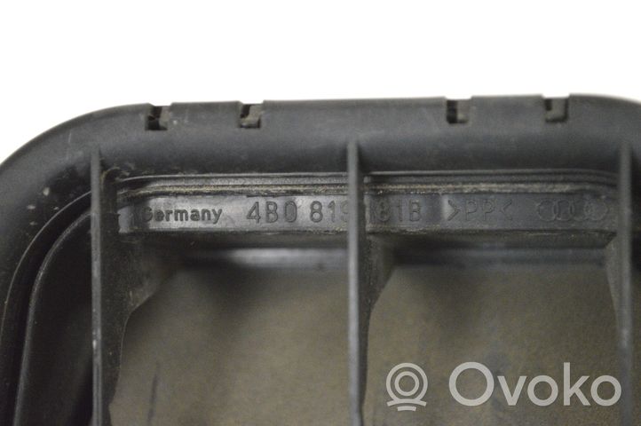 Audi A4 S4 B6 8E 8H Évent de pression de quart de panneau 8B0819181B