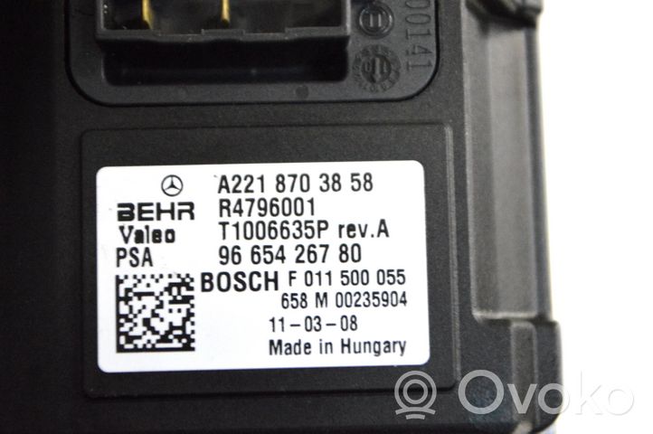 Mercedes-Benz R W251 Rezystor / Opornik dmuchawy nawiewu A2218703858