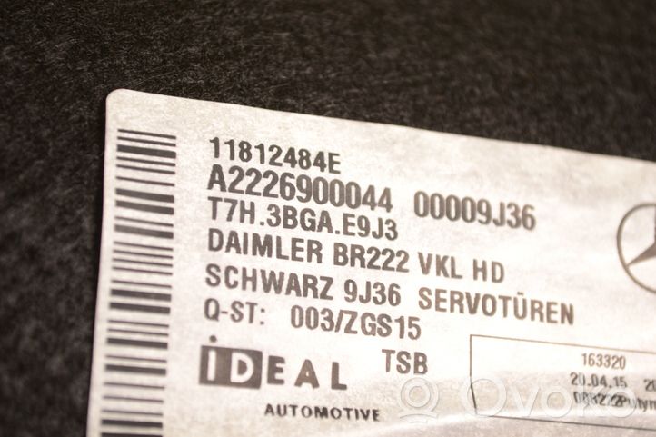 Mercedes-Benz S W222 Takaluukun koristelista A2226900044